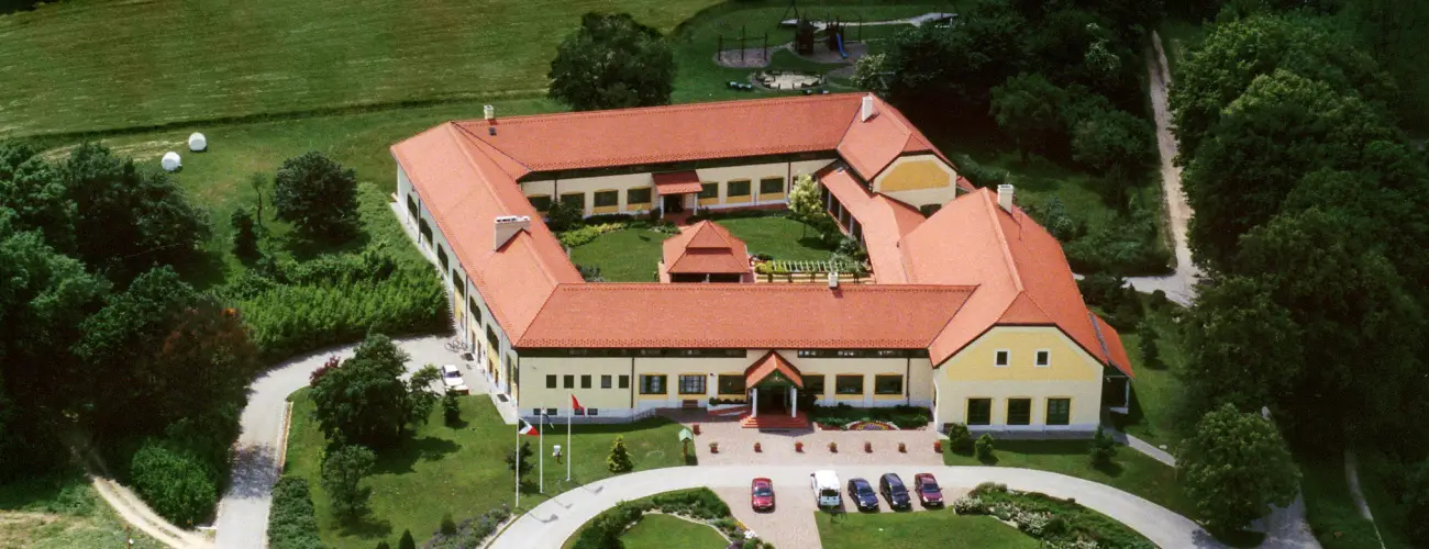 Hotel Szpalma Porva-Szpalmapuszta - Pnksd